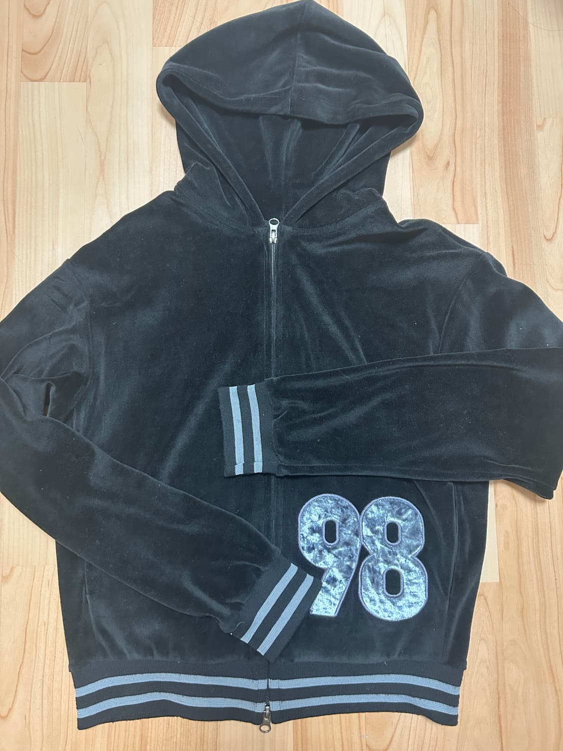 (급전) 아캄 98 패치 벨루어 후드 블랙 1 상품이미지2