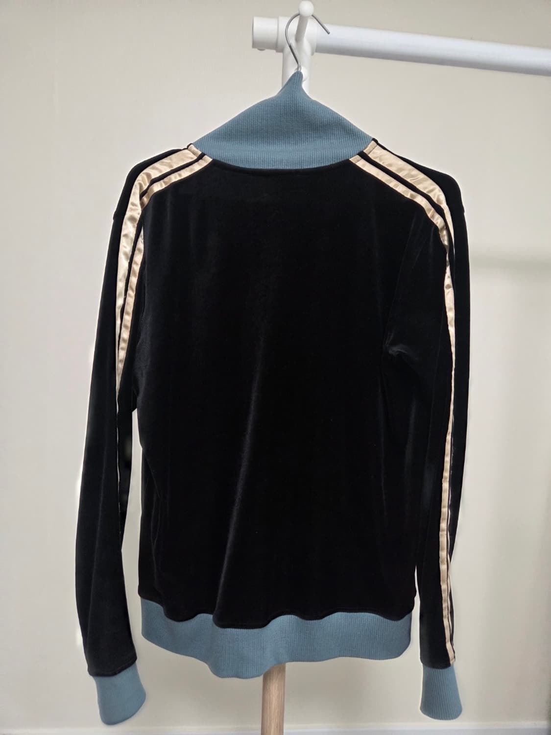 오니츠카 타이거 벨벳 져지 상품이미지3