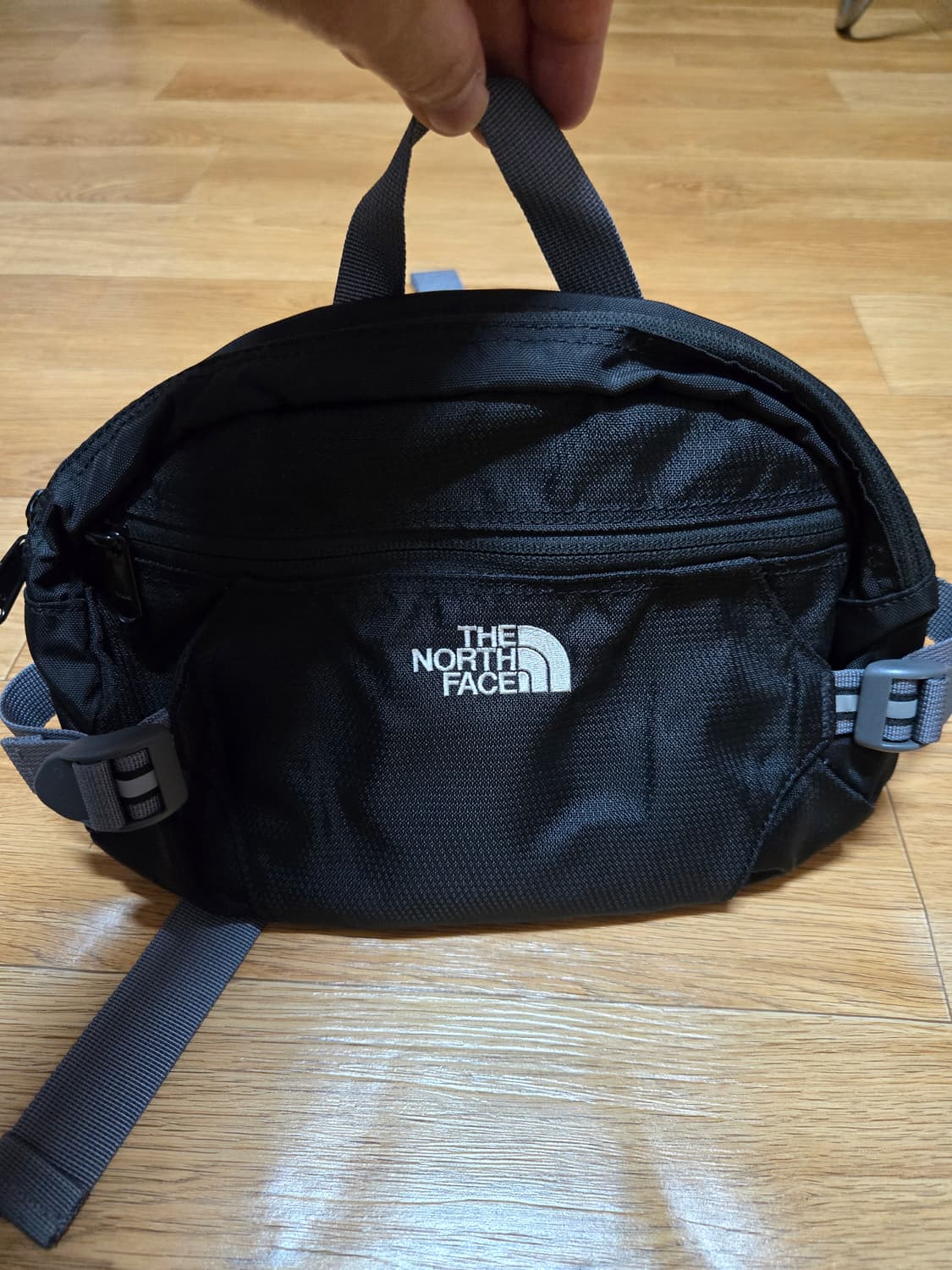 노스페이스 슬링백 힙색 상품이미지4