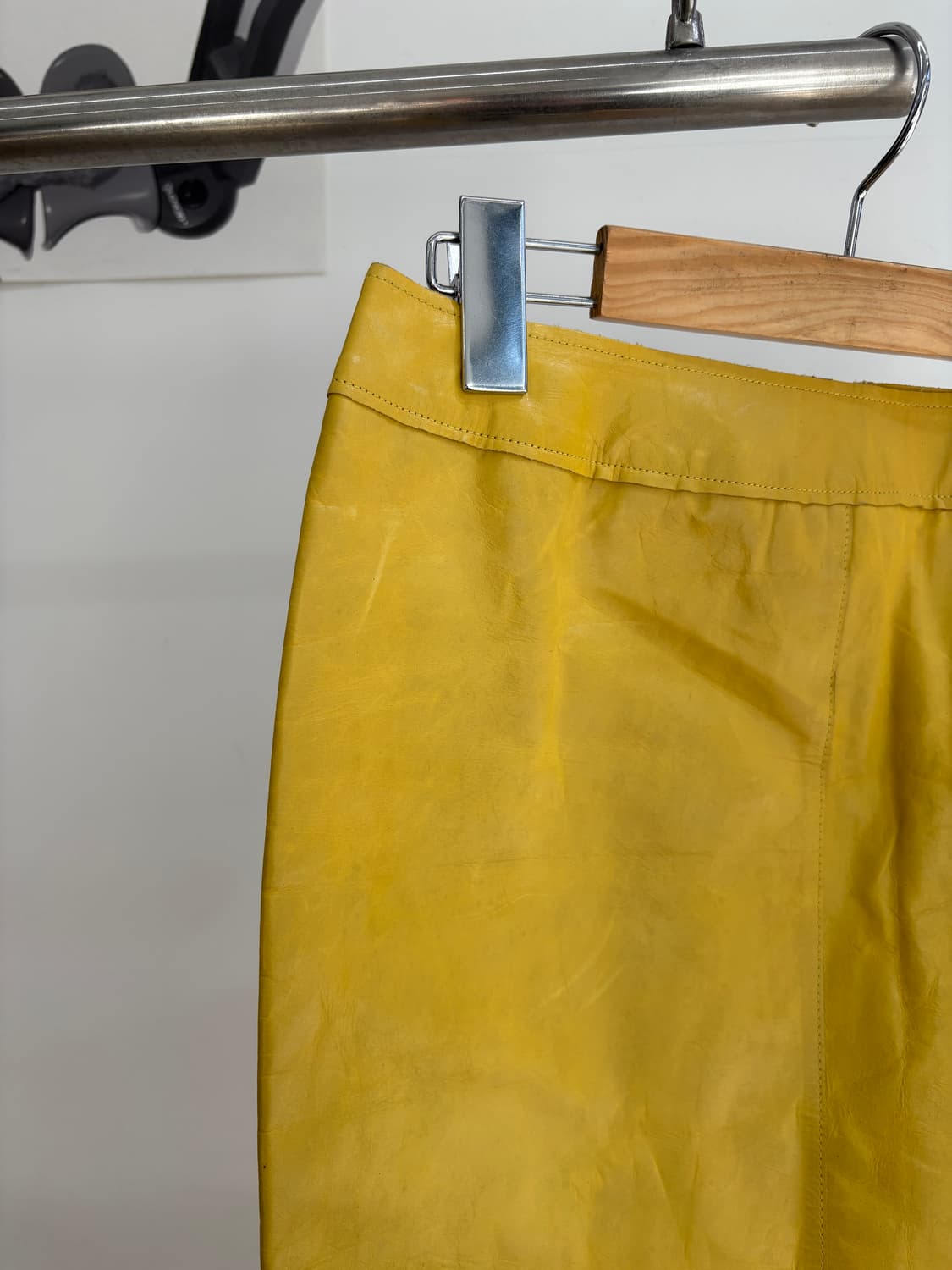 KATHARINE HAMNETT LONDON 레더스커트 상품이미지3