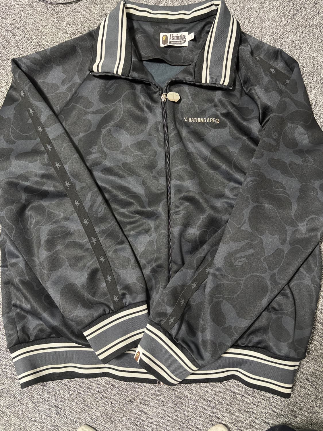 베이프 카모 트랙자켓 상품이미지1