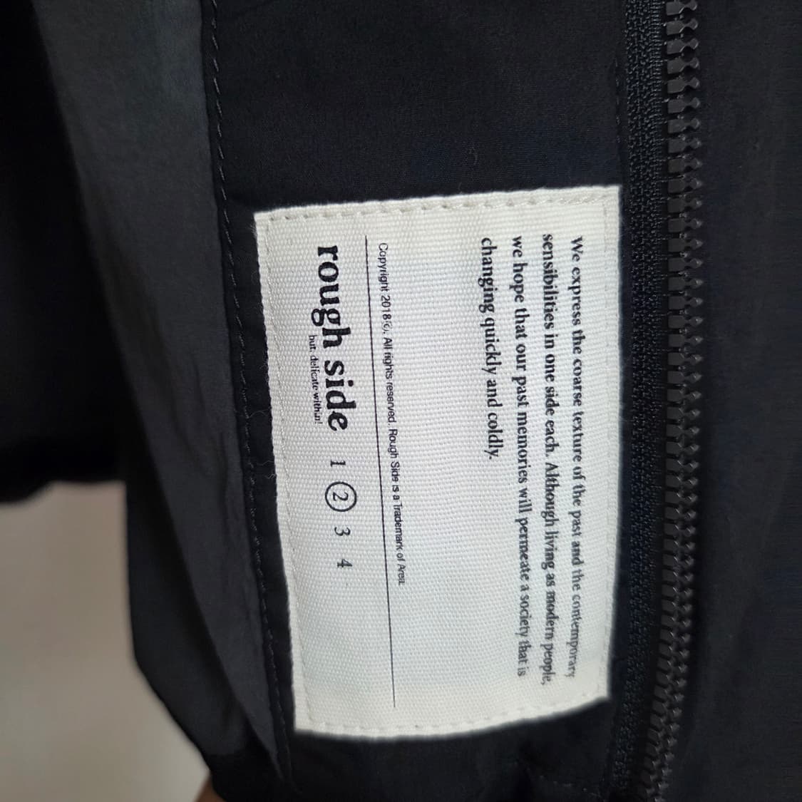 러프사이드 인슐레이션 후드 파카 블랙 2 상품이미지3