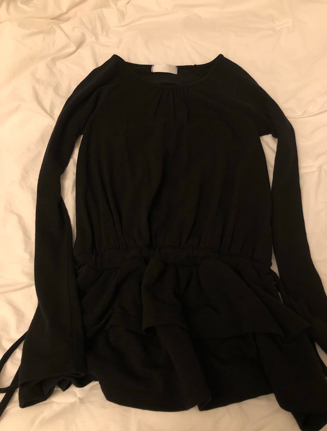 릿킴 프릴 셔링 긴팔티 (black, os size) 상품이미지1