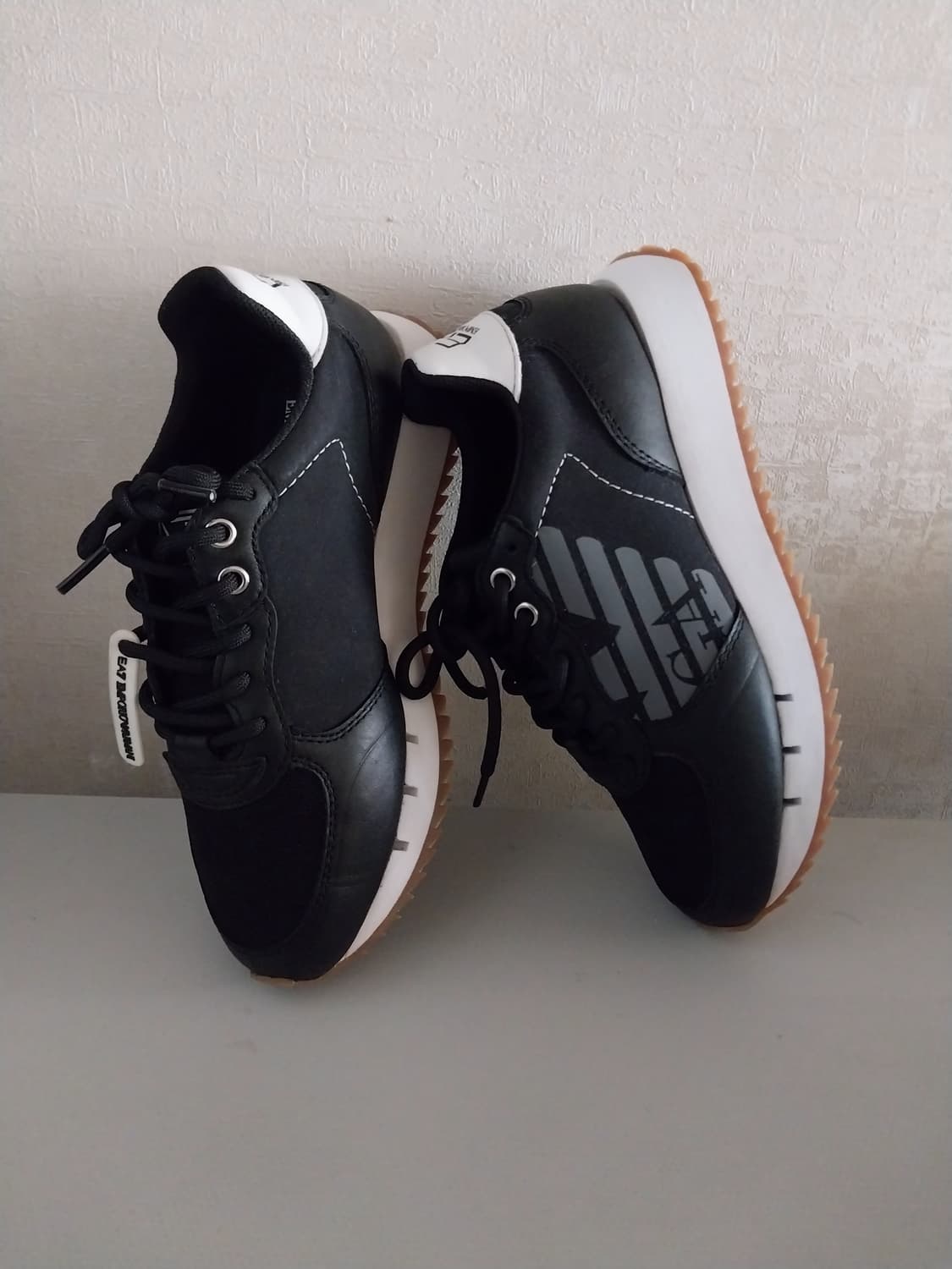 엠포리오 아르마니 스니커즈 상품이미지2