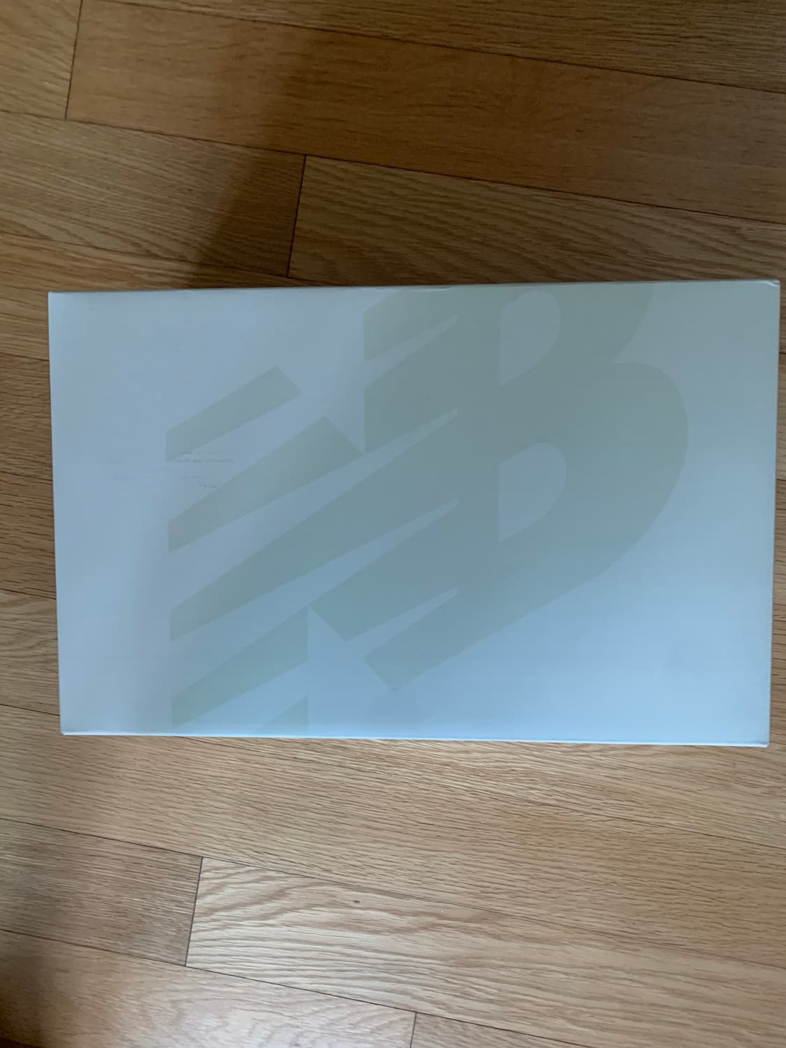새상품)뉴발란스 x 오라리 990v4 런던 포그 270 판매 상품이미지3