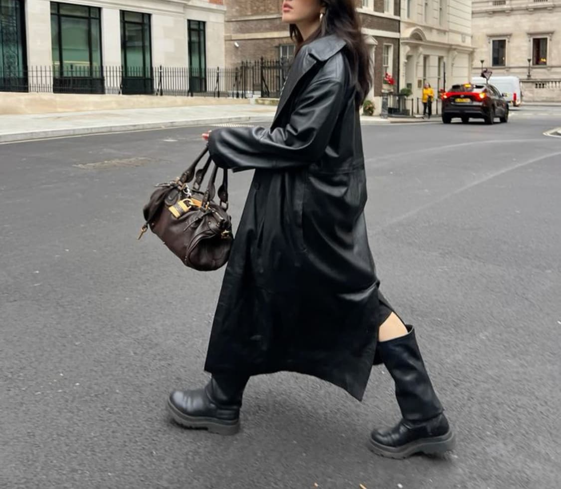 ❌거래중[A+ 정품] 끌로에 패딩턴백 올블랙 상품이미지9