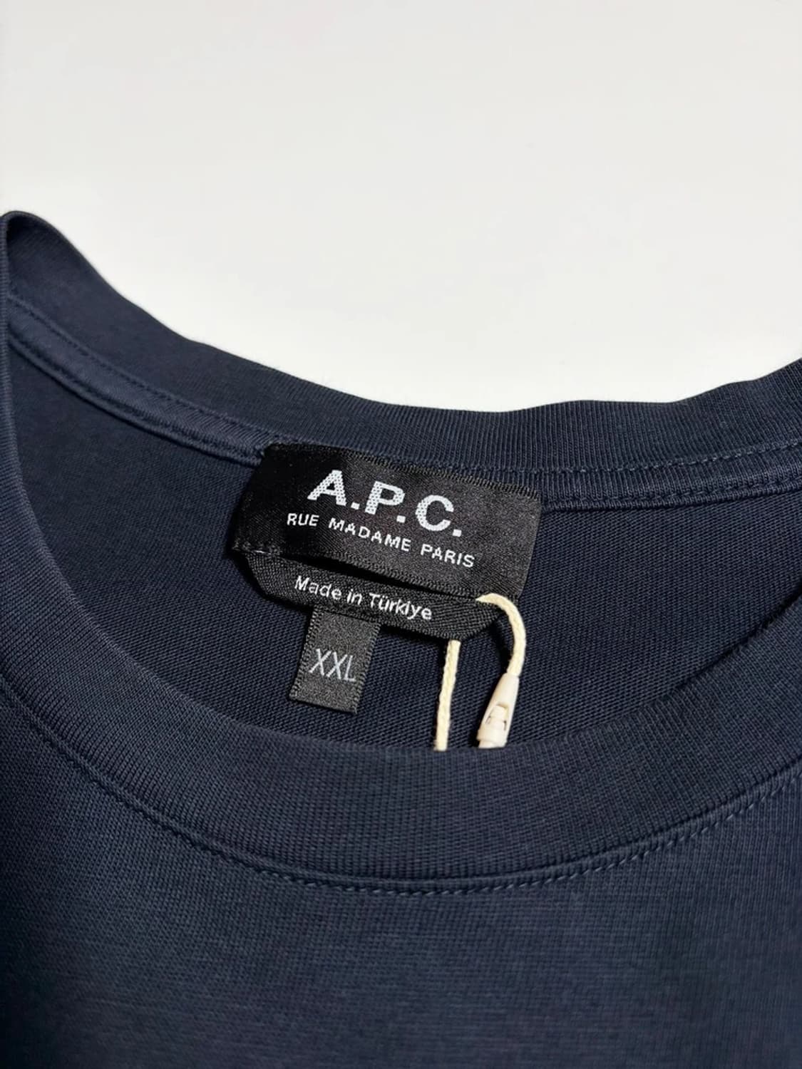 아페쎄 APC 시그니처 로고 반팔 티셔츠 R2256 상품이미지5