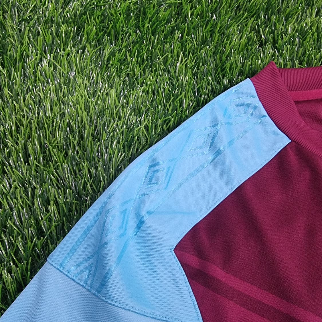 17-18시즌 웨스트햄 홈 유니폼 #16 노블 상품이미지7