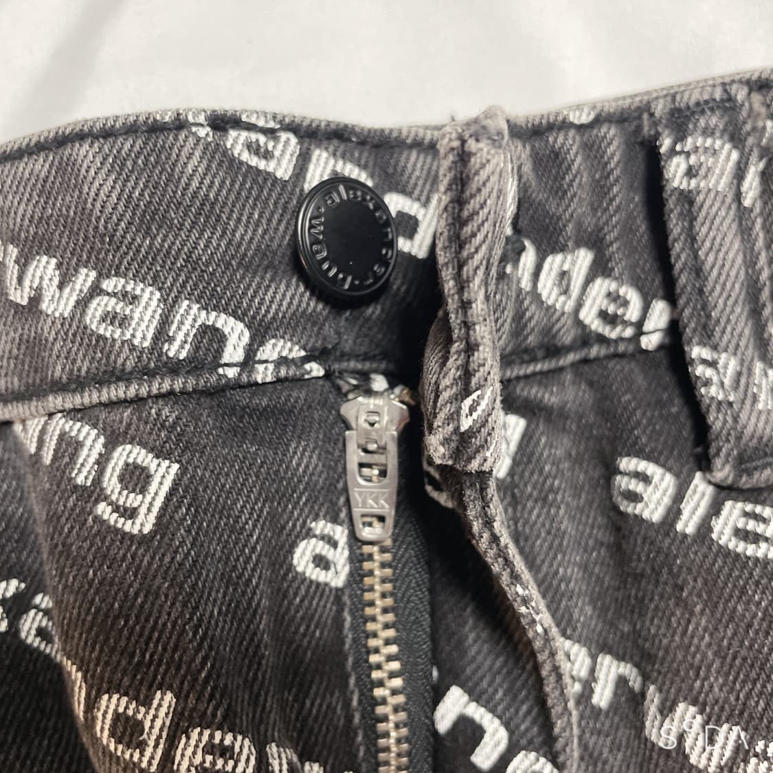 알렉산더왕 로고 데님 반바지 블랙 상품이미지4