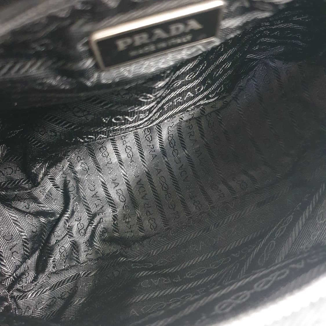 프라다 리나일론 블랙 메신저백 크로스백 숄더백 상품이미지10