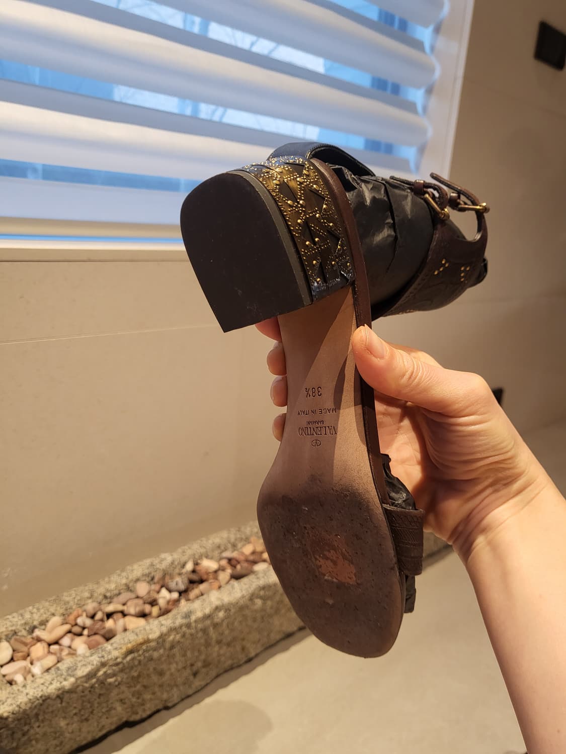 발렌티노 가라바니 샌들 38.5사이즈(255) 상품이미지5