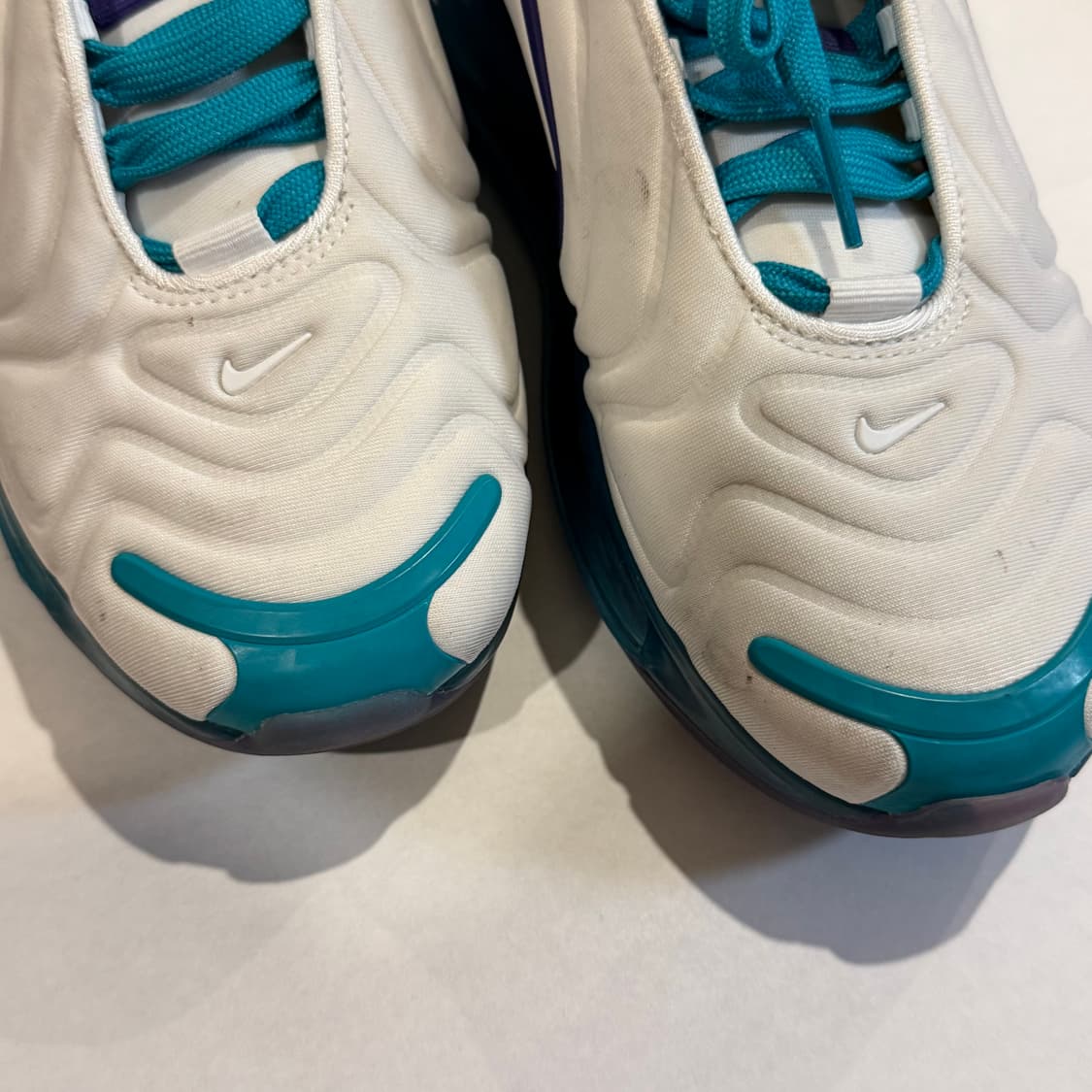 Nike 에어 맥스 720 스피릿 틸 상품이미지2