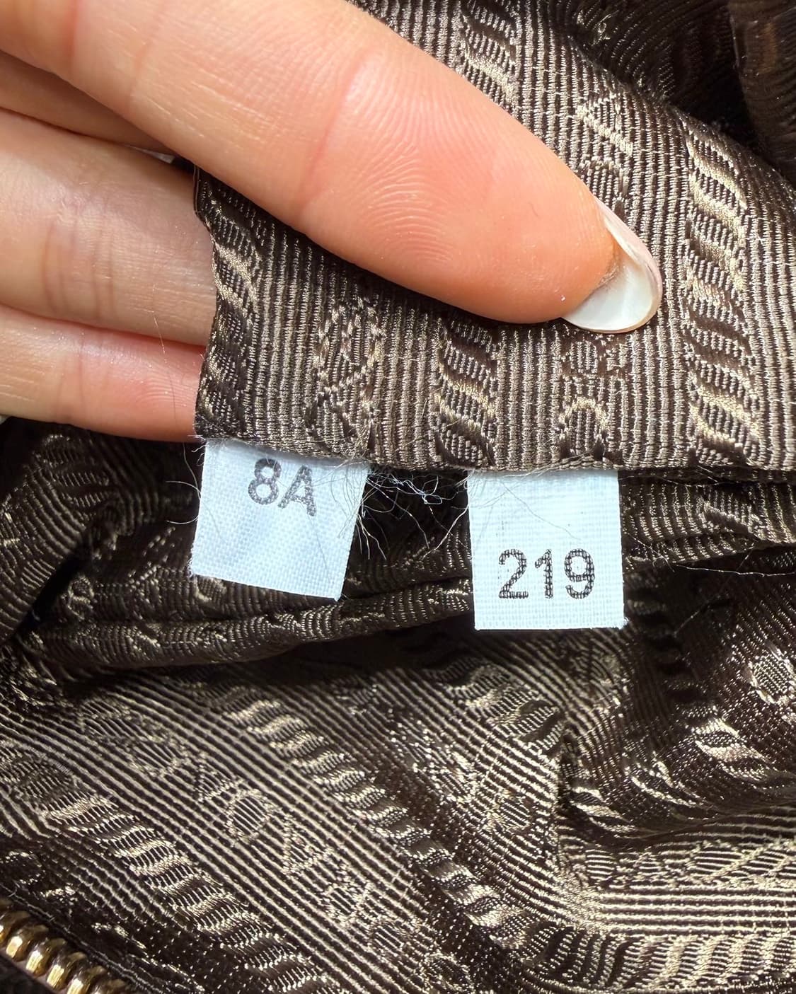 프라다 브라운 비텔로 다이노 집업 숄더백 상품이미지9