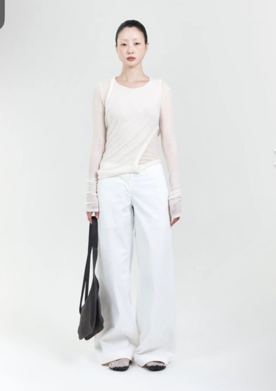 누마레 ee 우먼 트위스트 티셔츠 화이트 s 상품이미지1