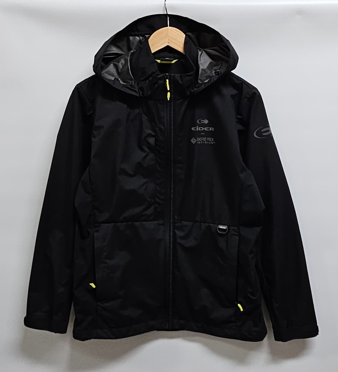 아이더 여성 고어텍스 바람막이 L 상품이미지1