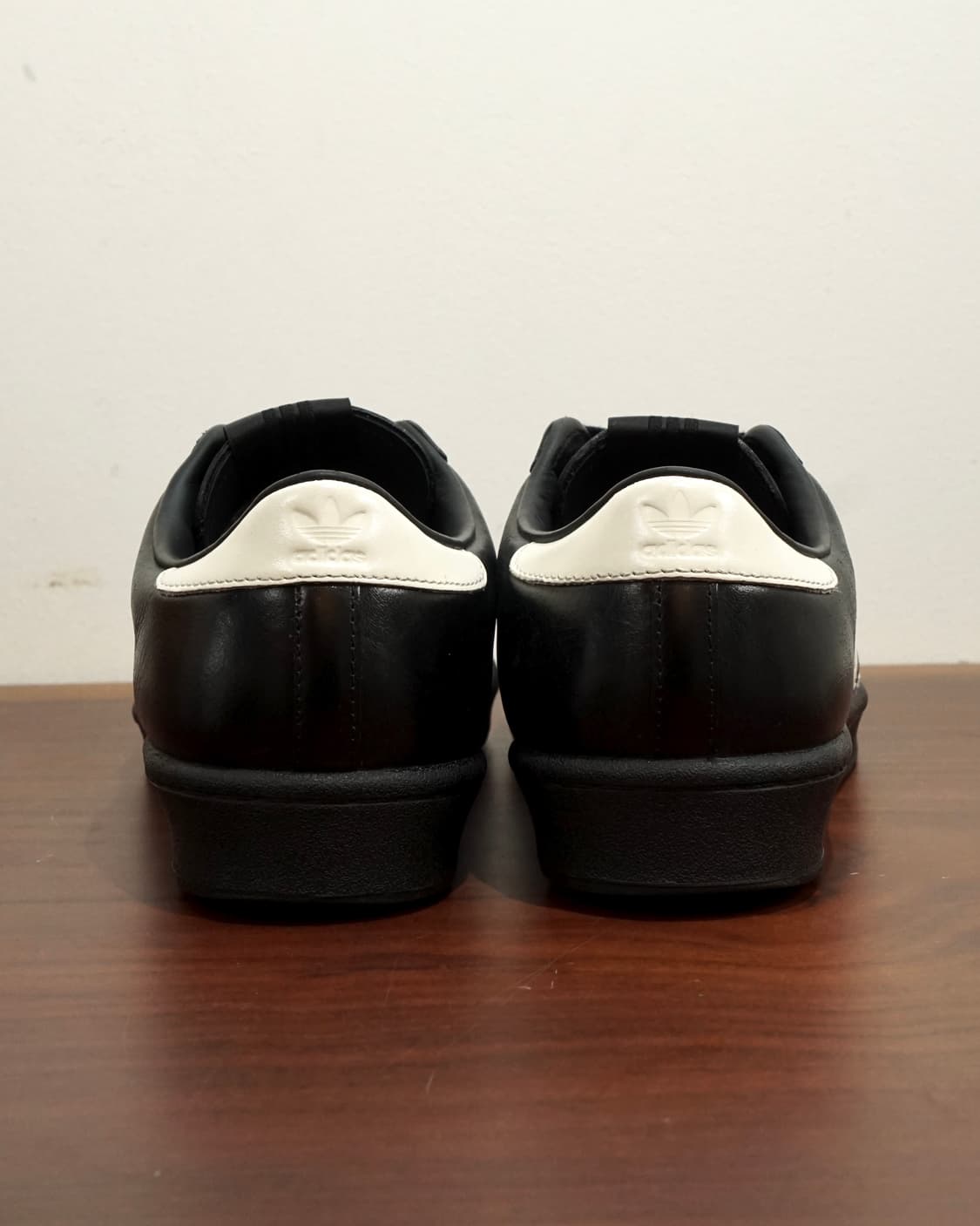 KITH X 아디다스 슈퍼스타 빈티지 미그 스니커즈  상품이미지6