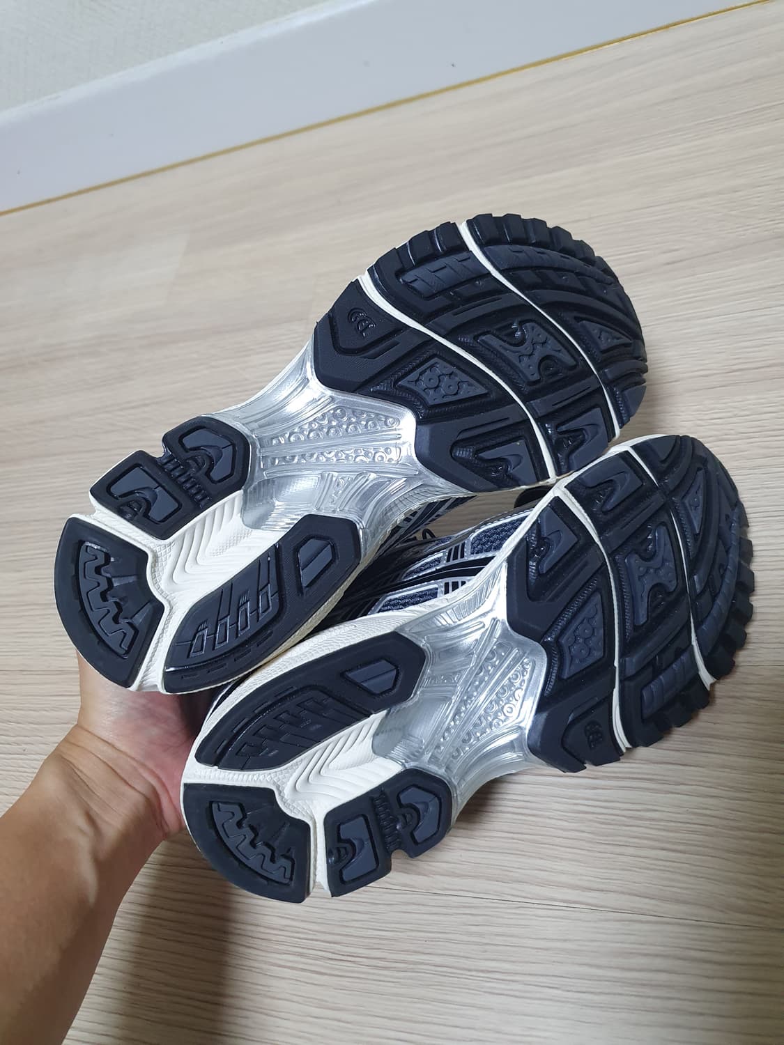 아식스 언리미티드 젤 카야노 14 230 상품이미지7