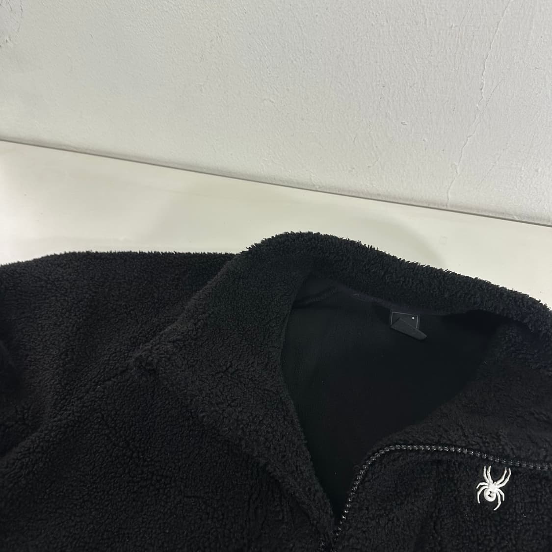 우먼OS 스파이더 블랙 오버핏 밑단스트링 반집업후리스 상품이미지5