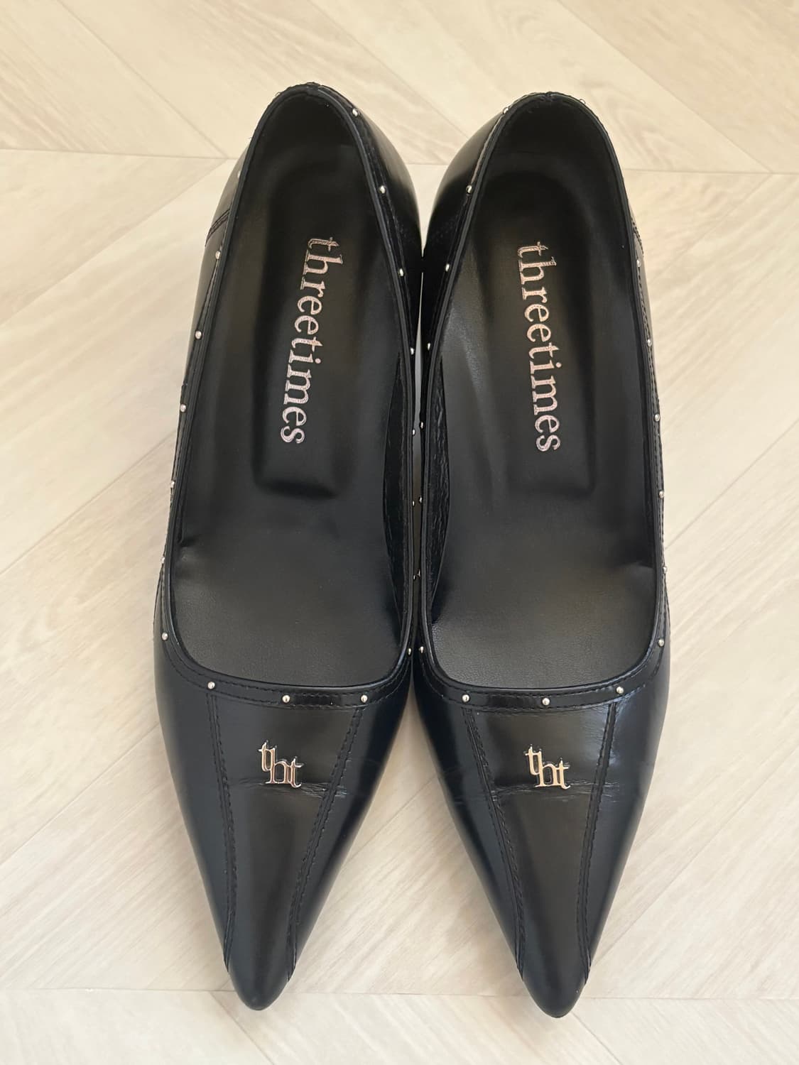 쓰리타임즈 235 클래식 로고 펌프스힐 classic logo pumps 상품이미지3