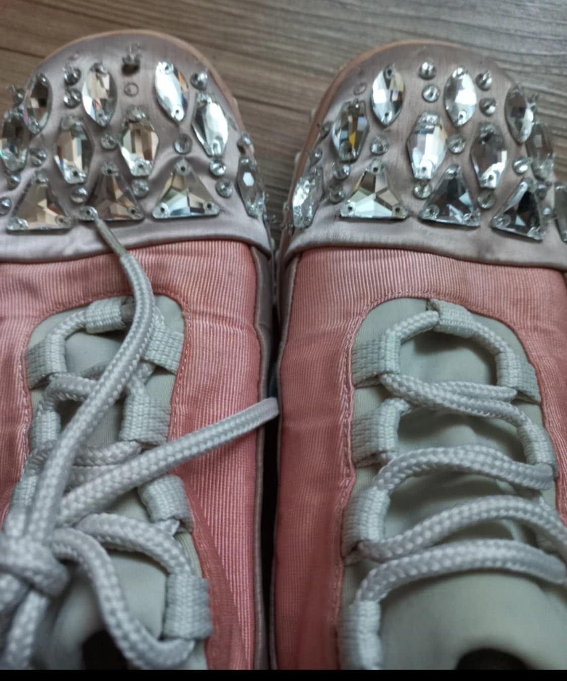 (정품)미우미우 크리스탈 스니커즈입니다.37 상품이미지5