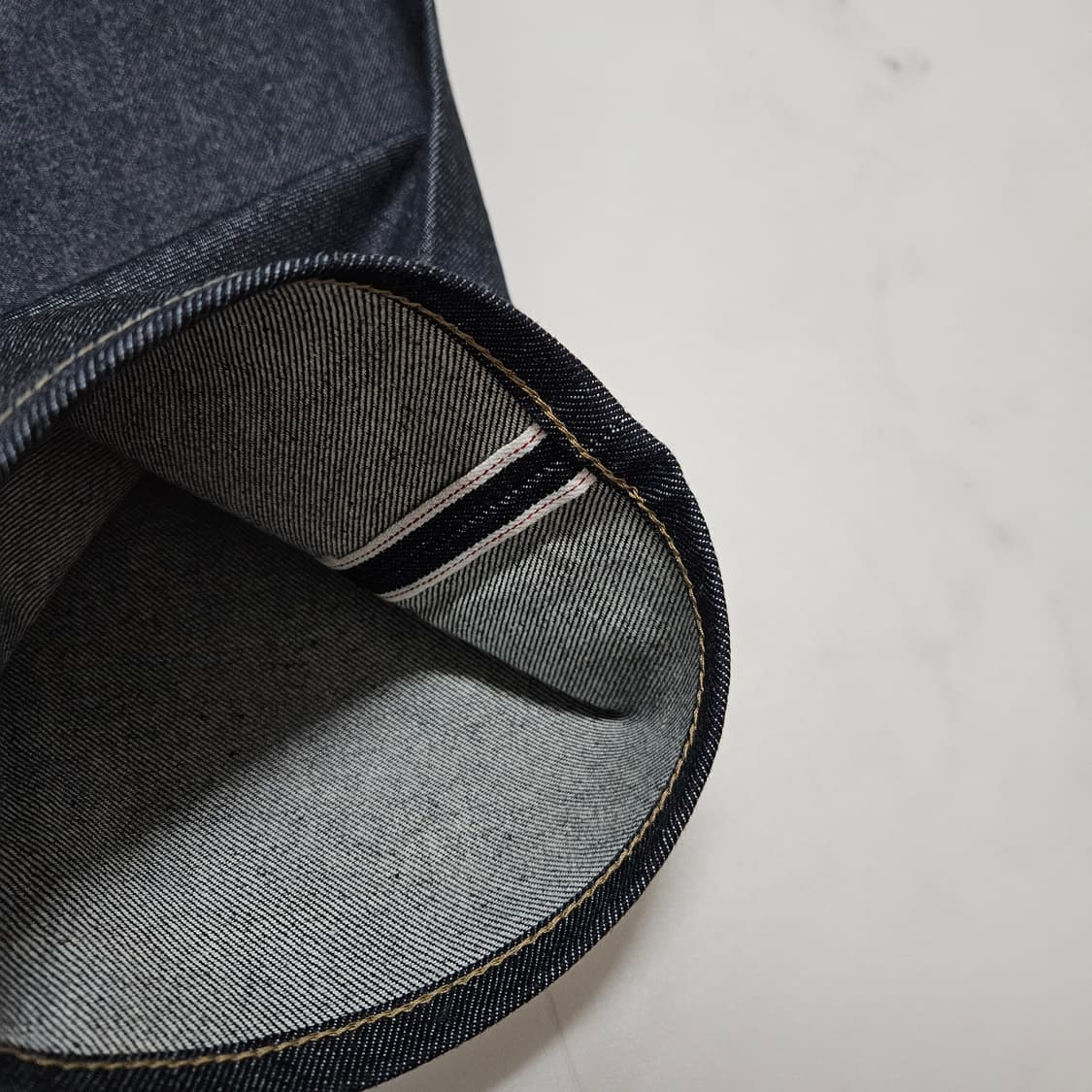 새상품) 35 유니클로 셀비지 레귤러피트 데님팬츠 상품이미지2