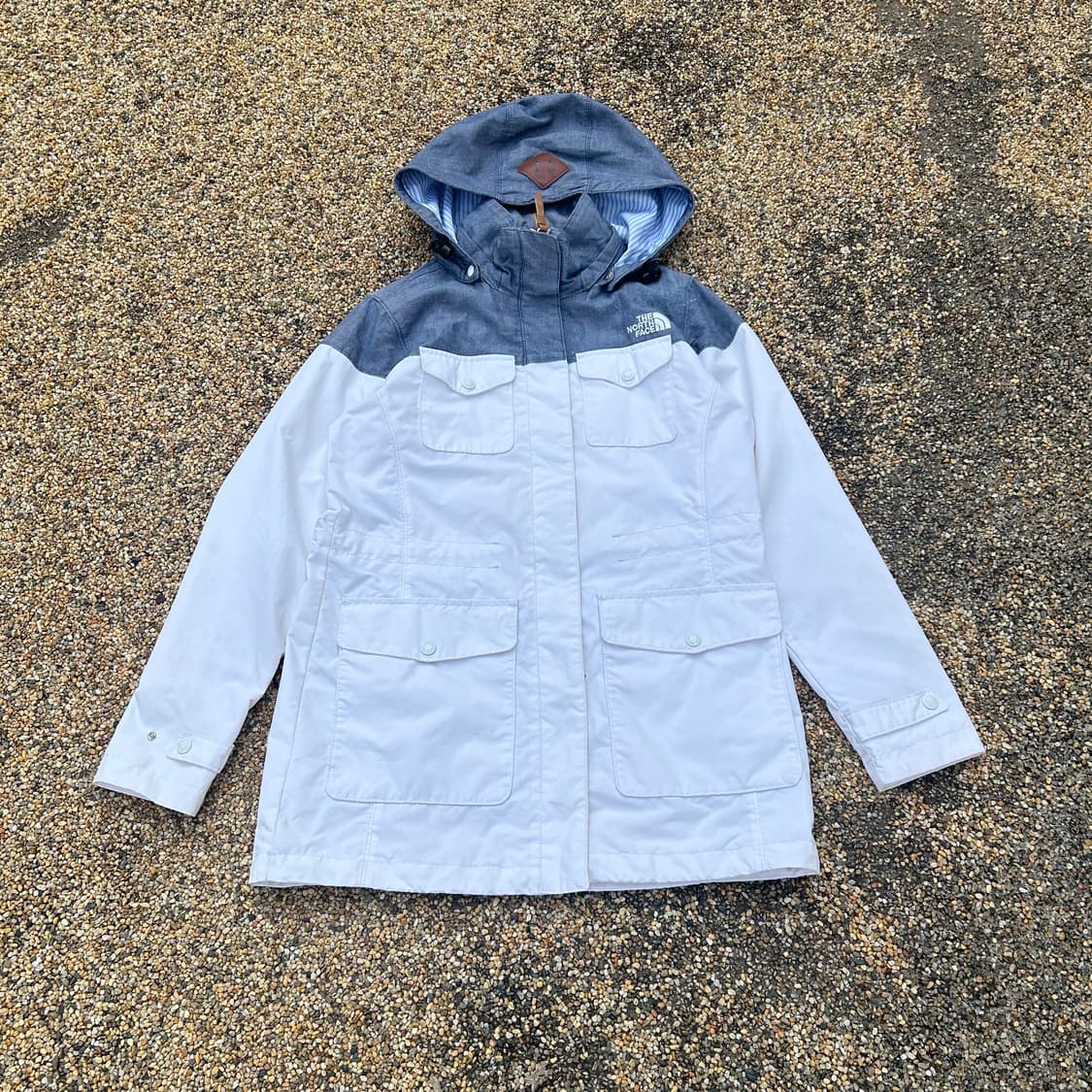 노스페이스 화이트 후드 바람막이 자켓 상품이미지1