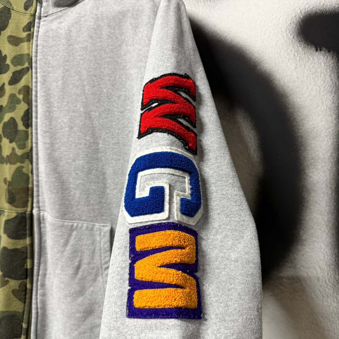 정품 베이프 샤크 , 에이프 헤드 하프 카모 아수라 풀 집업 후디 상품이미지5