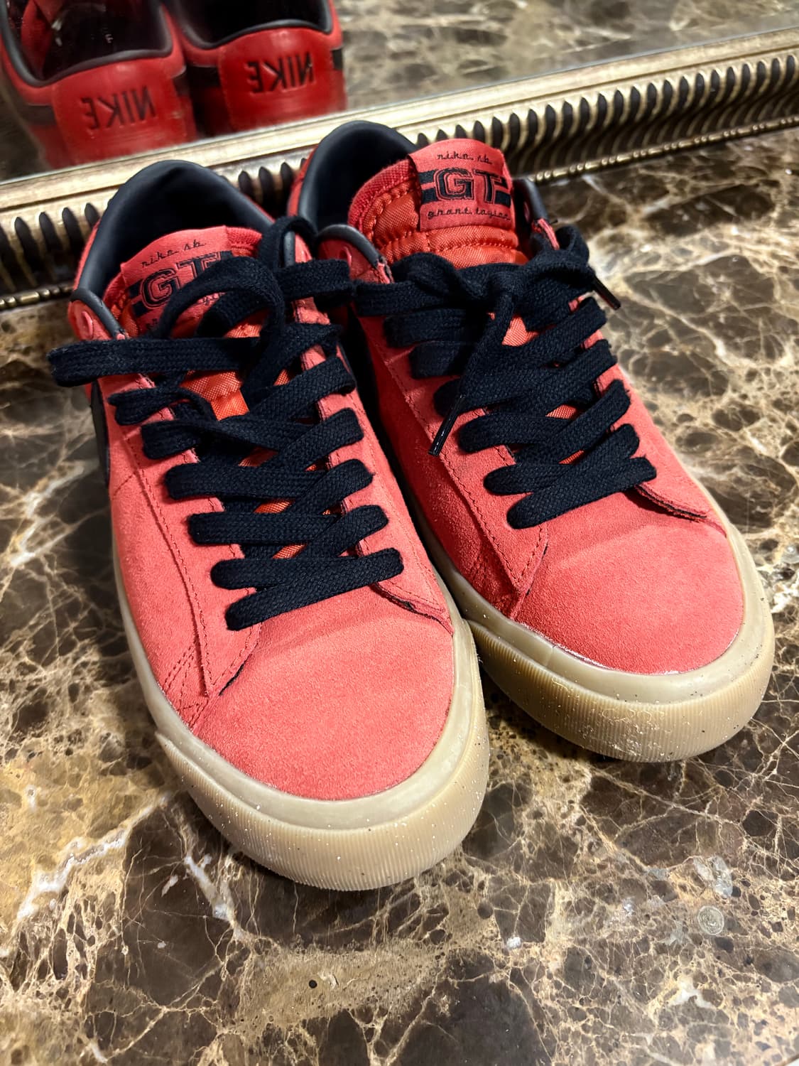 나이키 SB 블레이저 로우 프로 GT 시나바 블랙 라이트브라운 상품이미지1