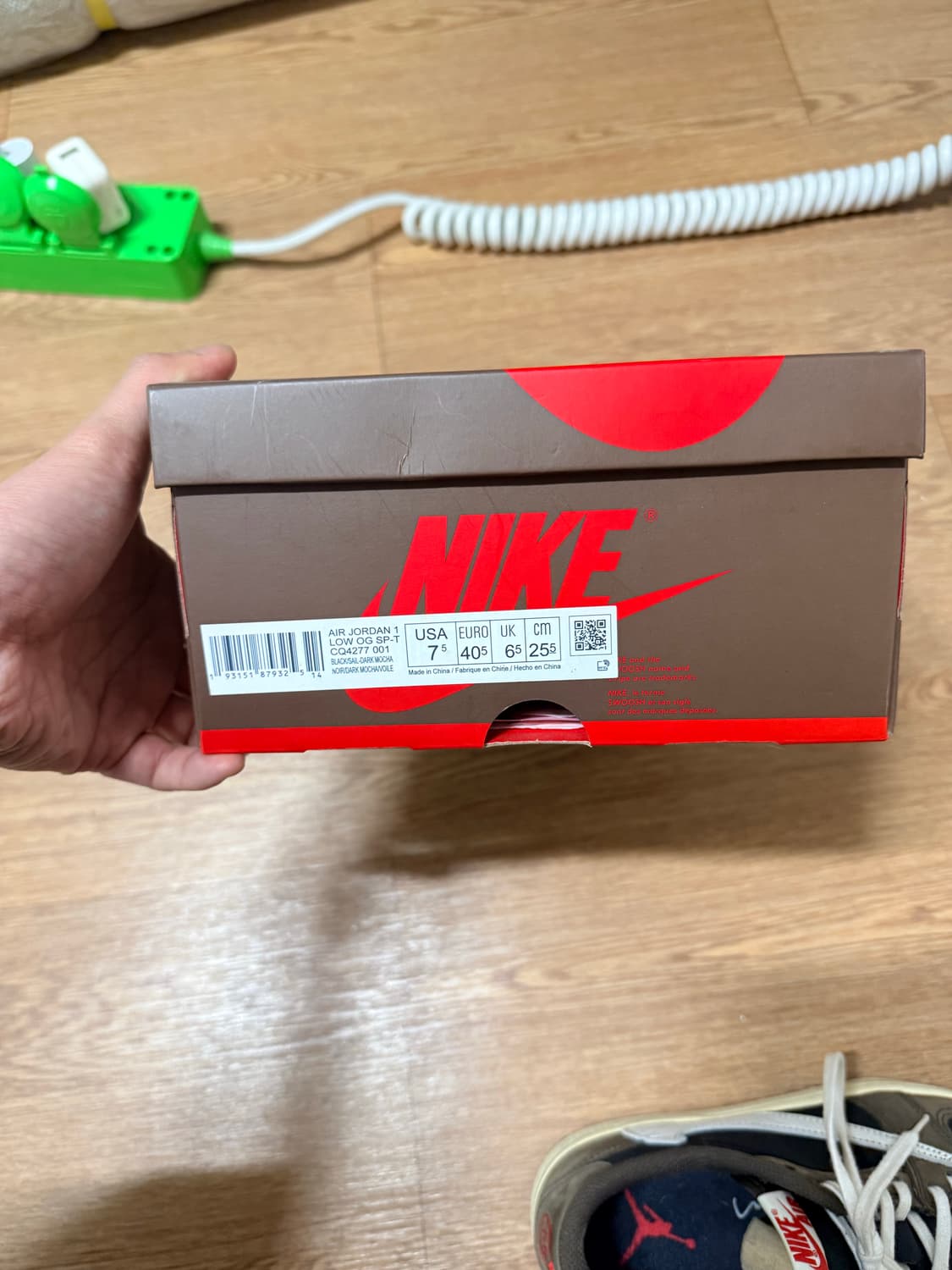 [255]조던 1 x 트래비스 스캇 레트로 로우 OG SP 모카 상품이미지6