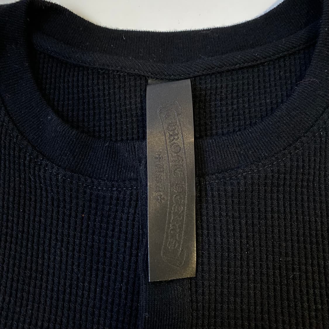 [L] 크롬하츠 크로스볼 와플 헨리넥 블랙 상품이미지5