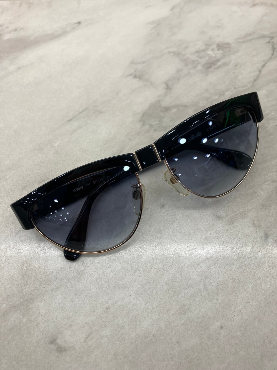 B16 실루엣 silhouette 블랙 하금테 선글라스(32g) 상품이미지1