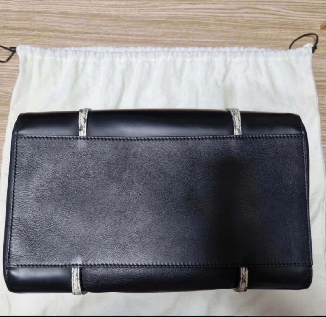 뮈글러 MUGLER 스퀘어 여성 토드백 상품이미지6