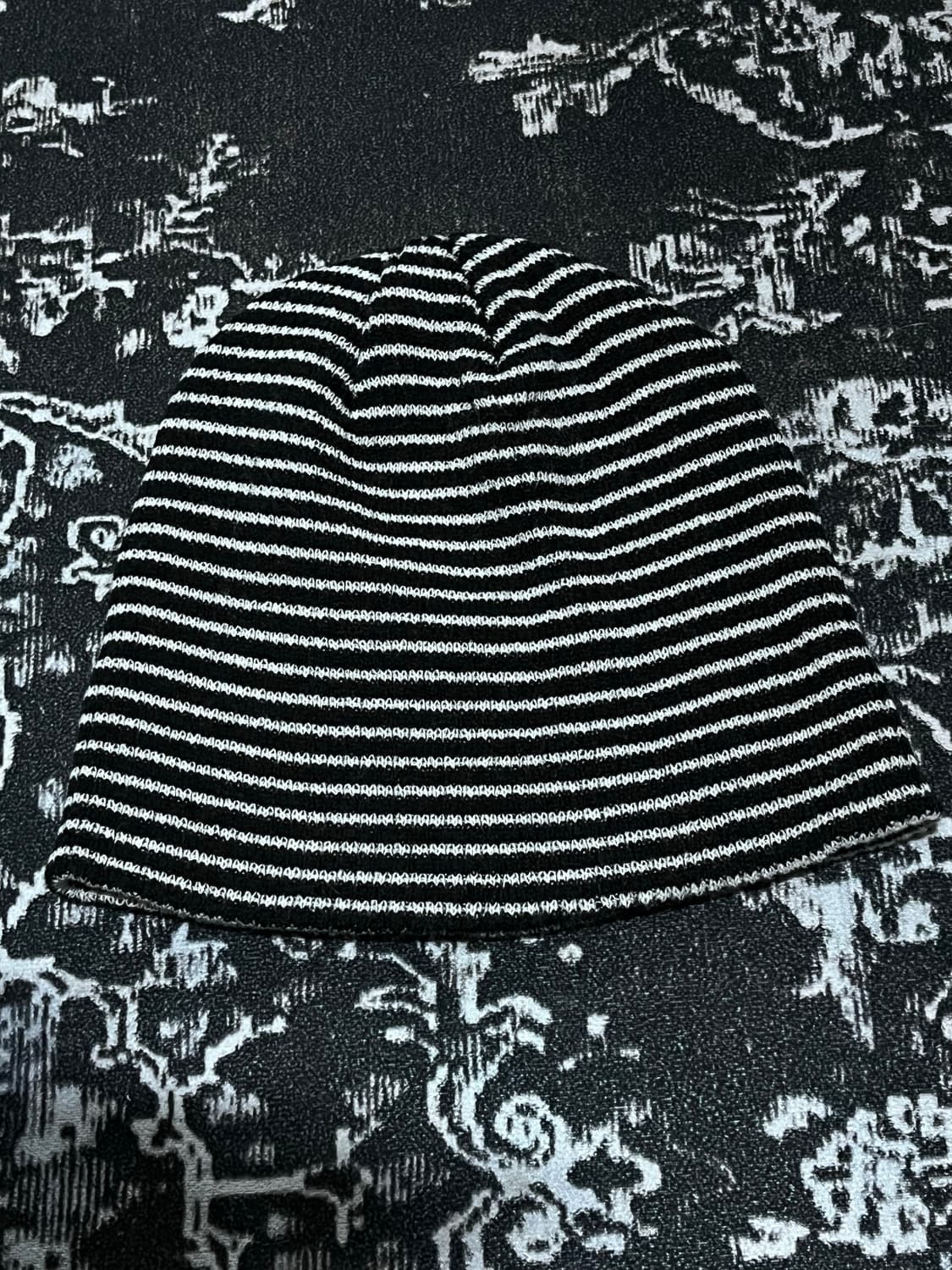 라브로스 스트라이프 검흰 비니 상품이미지2