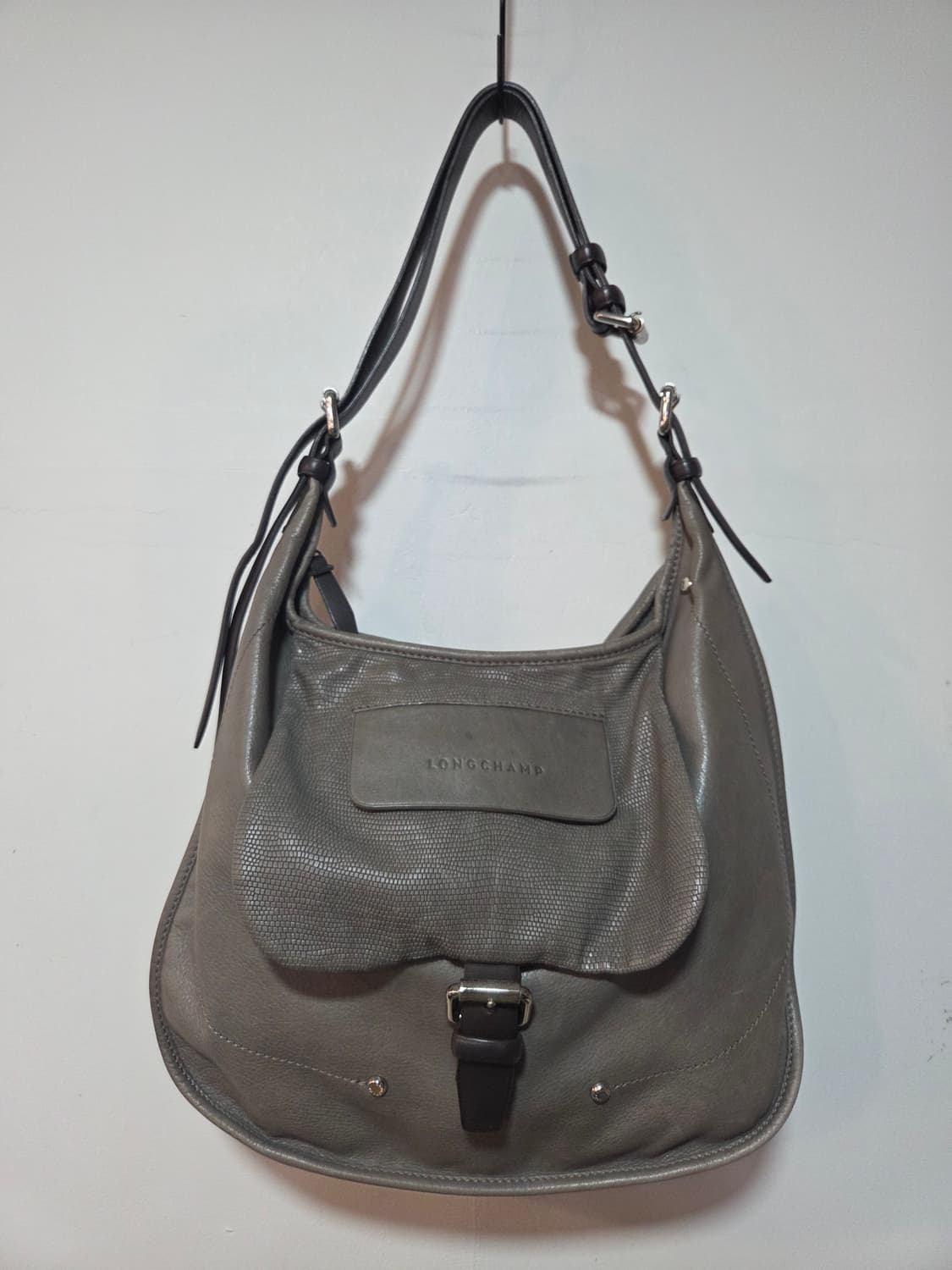 롱샴 가죽 호보백 그레이 상품이미지1
