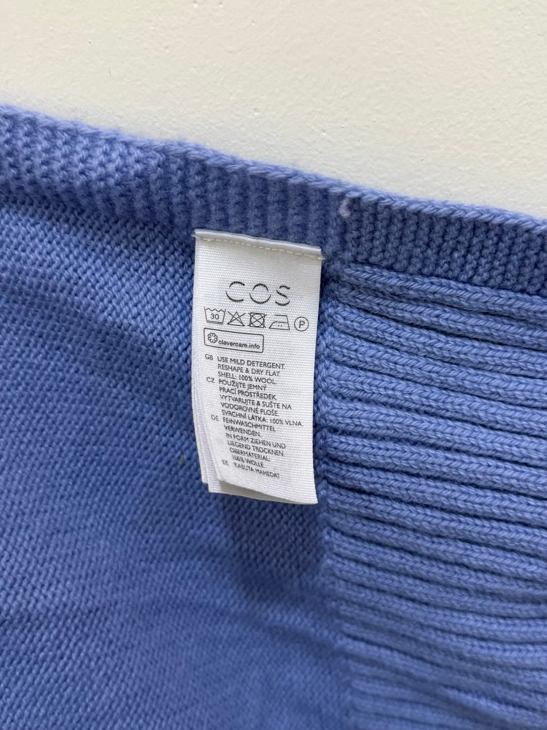 코스 옆절개 터틀넥 스웨터 정품 상품이미지5