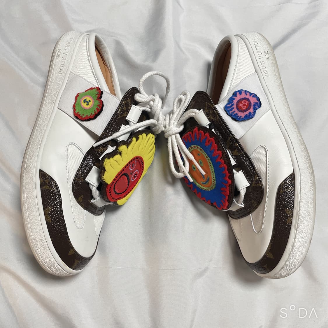 루이비통 23SS LV x YK 루 오픈 백 여성 스니커즈 240mm 상품이미지7