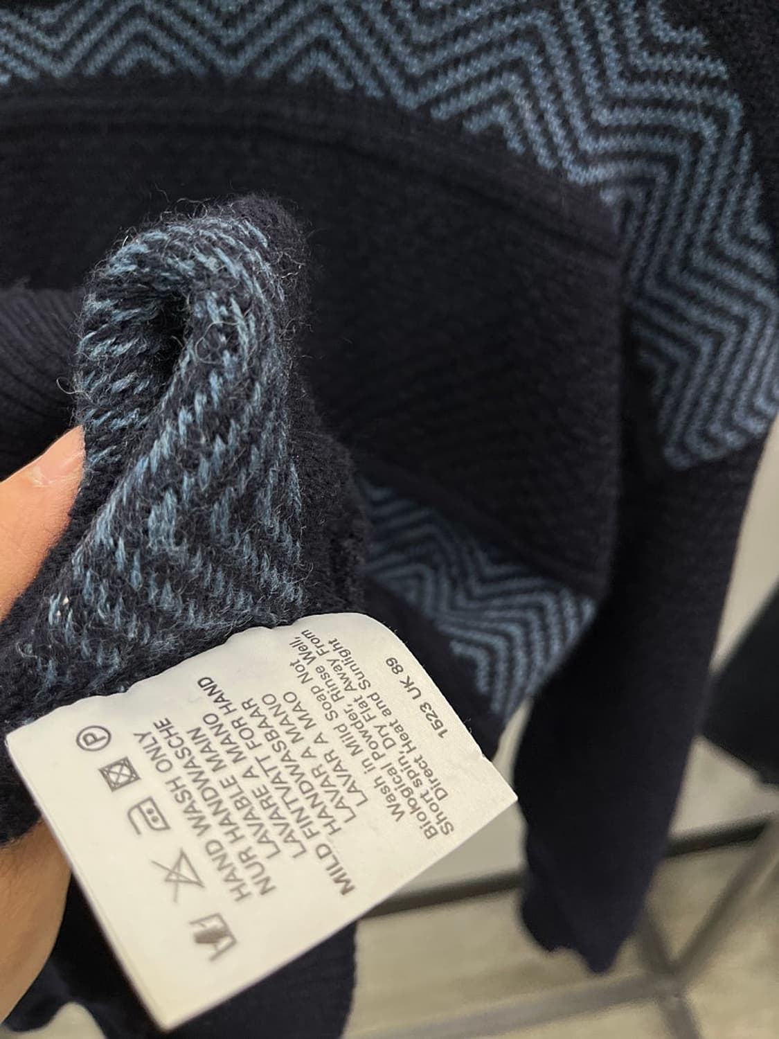 105) 버버리 클래식 울니트  상품이미지7