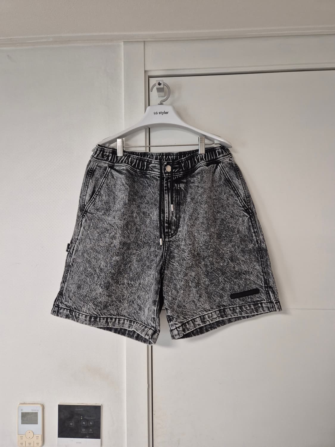 솔리드옴므 흑청 반바지 상품이미지1