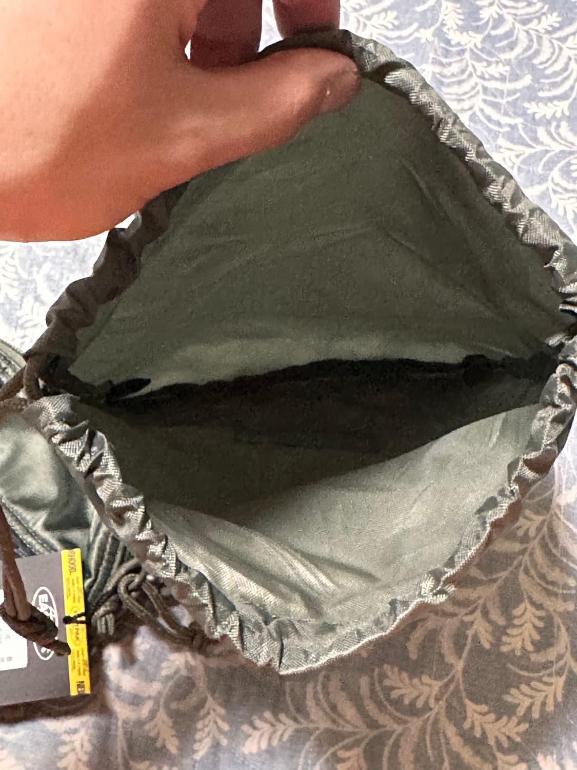 이스트팩x네이버후드 크로스백 카키 상품이미지2