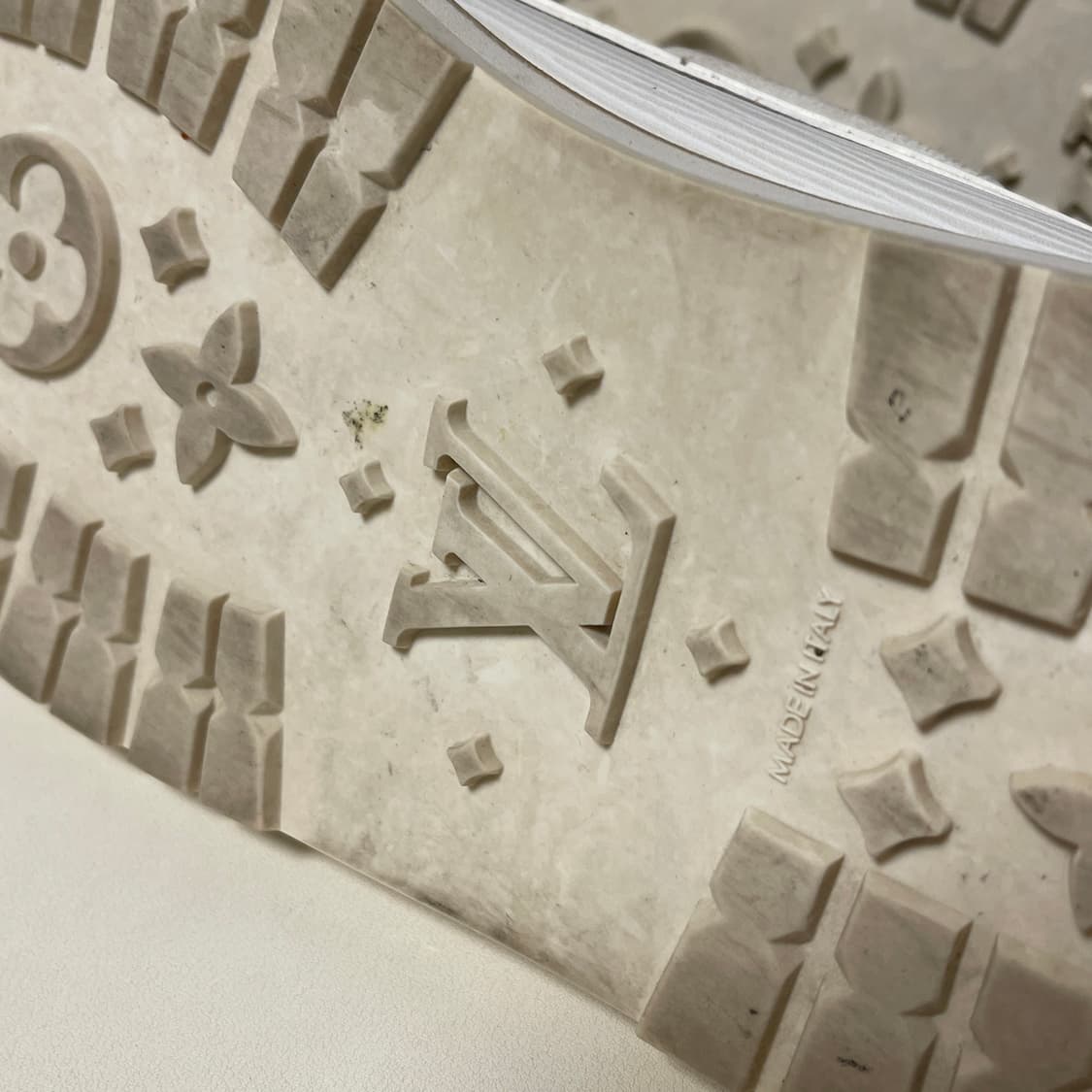 루이비통 에피 보트슈즈  9 상품이미지6