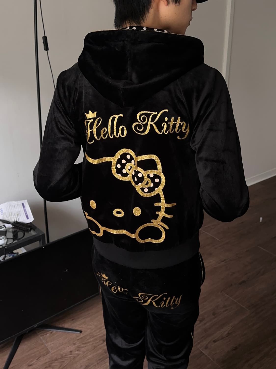 Hello Kitty 폴카 도트 골디 벨루아 셋업 상품이미지3