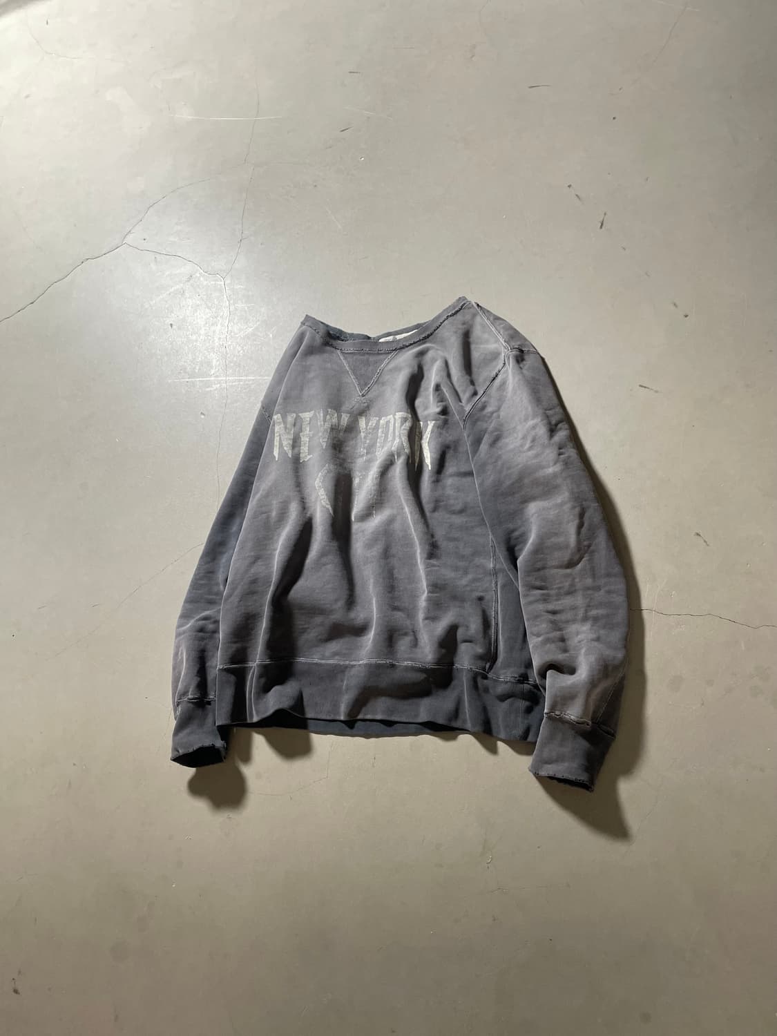 Remi Relief Crewneck Sweatshirt 상품이미지1