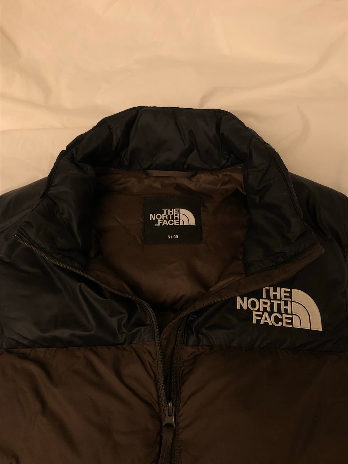 노스페이스 경량 패딩조끼 (brown,s size) 상품이미지3