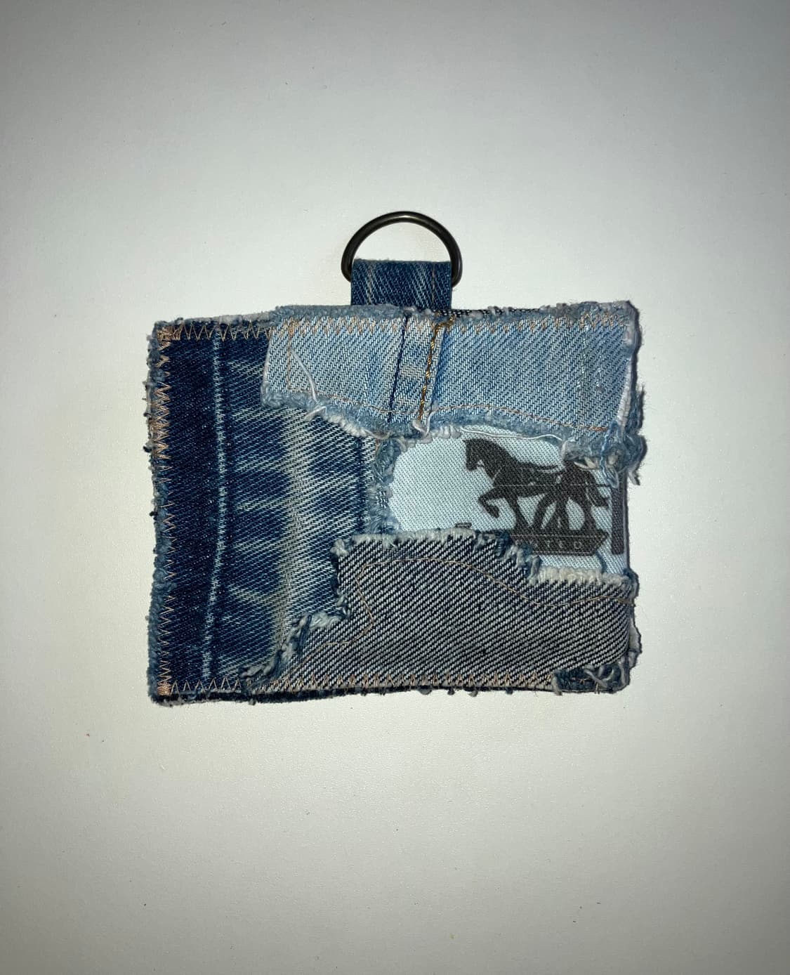 Tot0_ [Levis hidden label half wallet] 상품이미지2