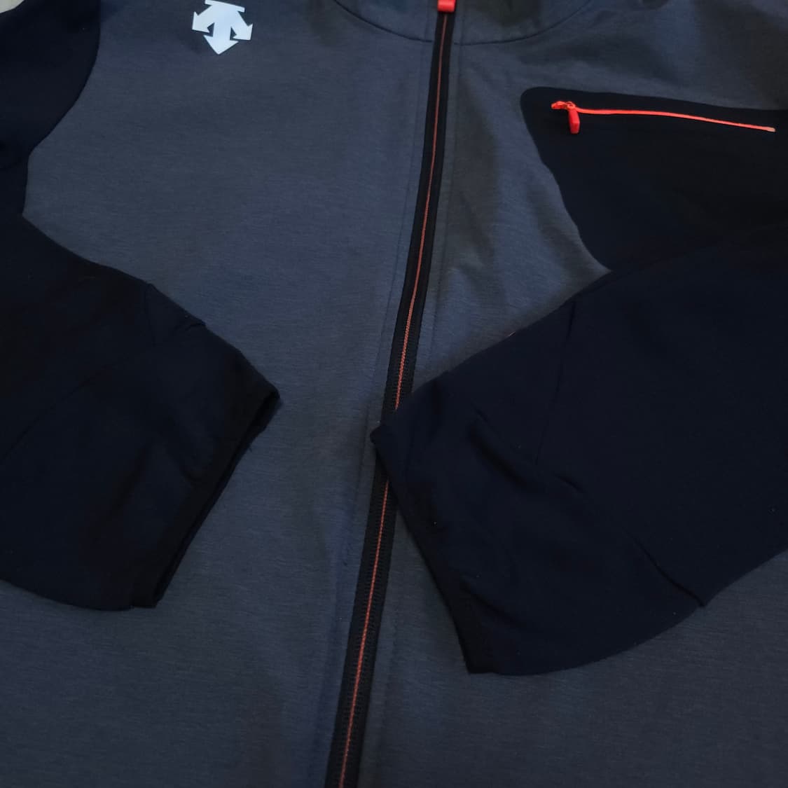 데상트 트레이닝져지 95-100 자켓 트랙탑 상품이미지8