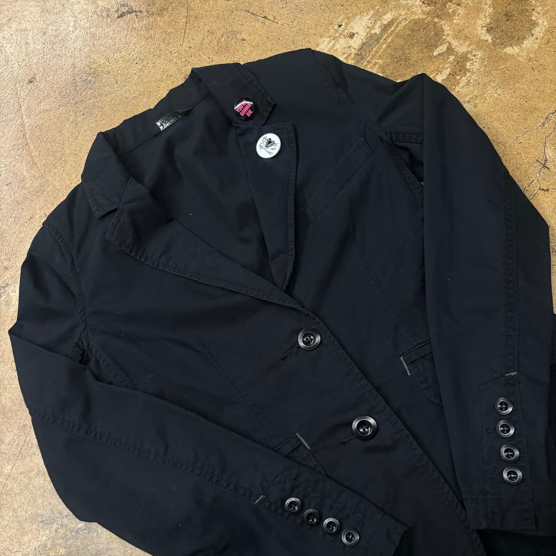 히스테릭 글래머 히글 백 프린팅 캔뱃지 블랙 자켓 상품이미지1