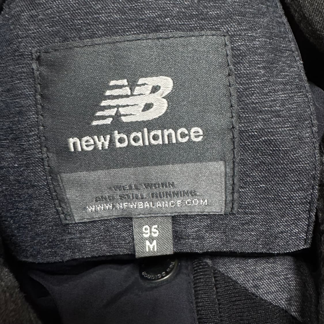 뉴발란스 와펜 로고 덕다운 패딩 점퍼 상품이미지6