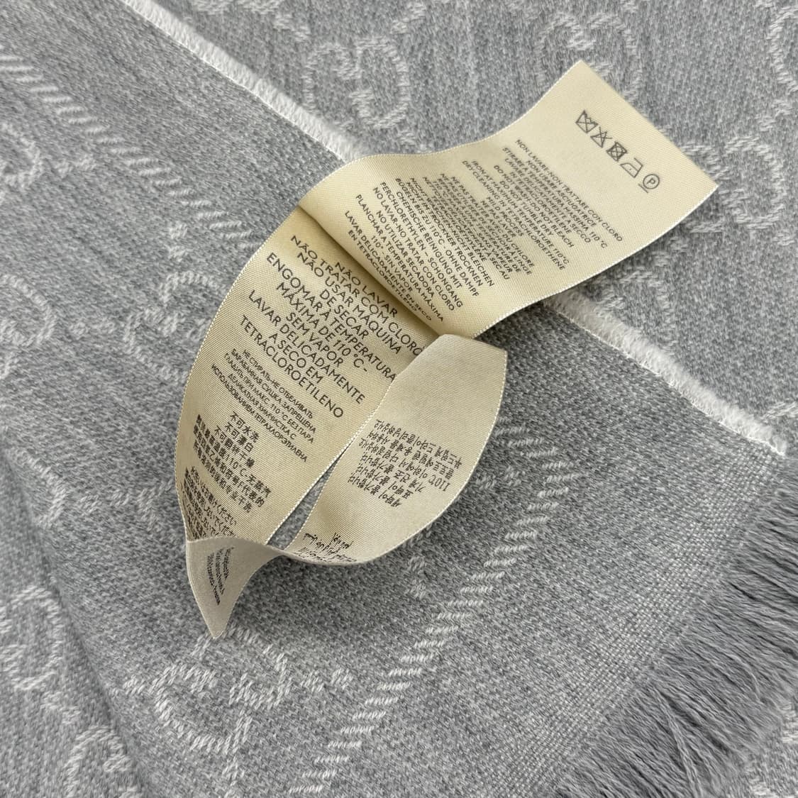 구찌 GG 울자카드 스카프 상품이미지8