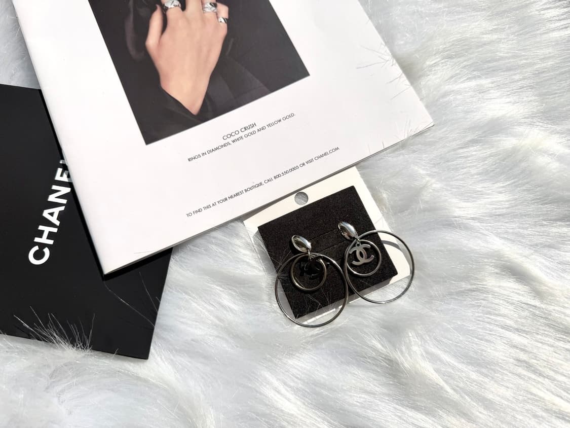 실버 링 레이어드 샤넬 이어링 상품이미지2