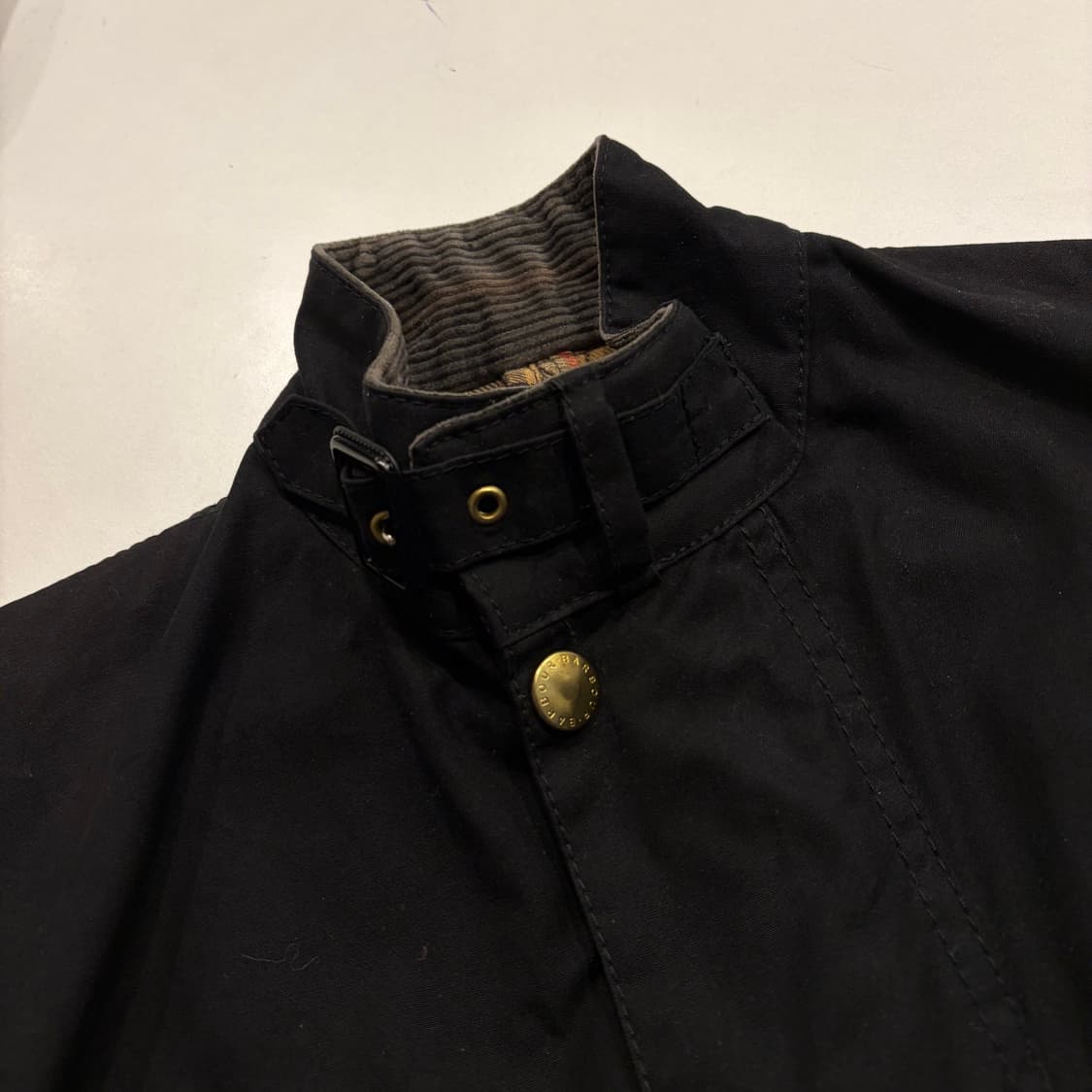 바버 인터네셔널 포켓 블랙 왁스 버튼 자켓 D367 상품이미지5